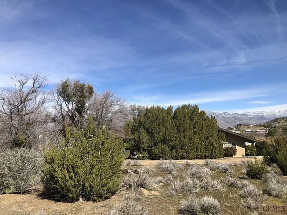 Property images of Shadow Mountain Drive - Image 2