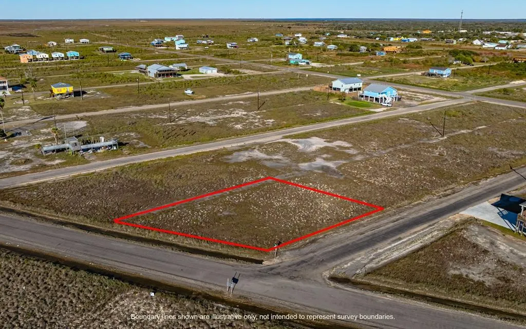 Main property image of 605 W Shady Oak Ln, Rockport, TX 78382